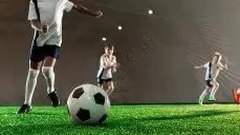 【紧急辟谣】浙江球迷亲证：现场无“训话”风波！自媒体误炒王钰栋热度引争议