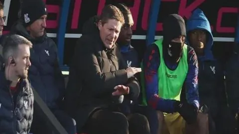 赖斯定位球开球技惊四座，阿森纳革新潮获莫耶斯点赞，引领英超风潮